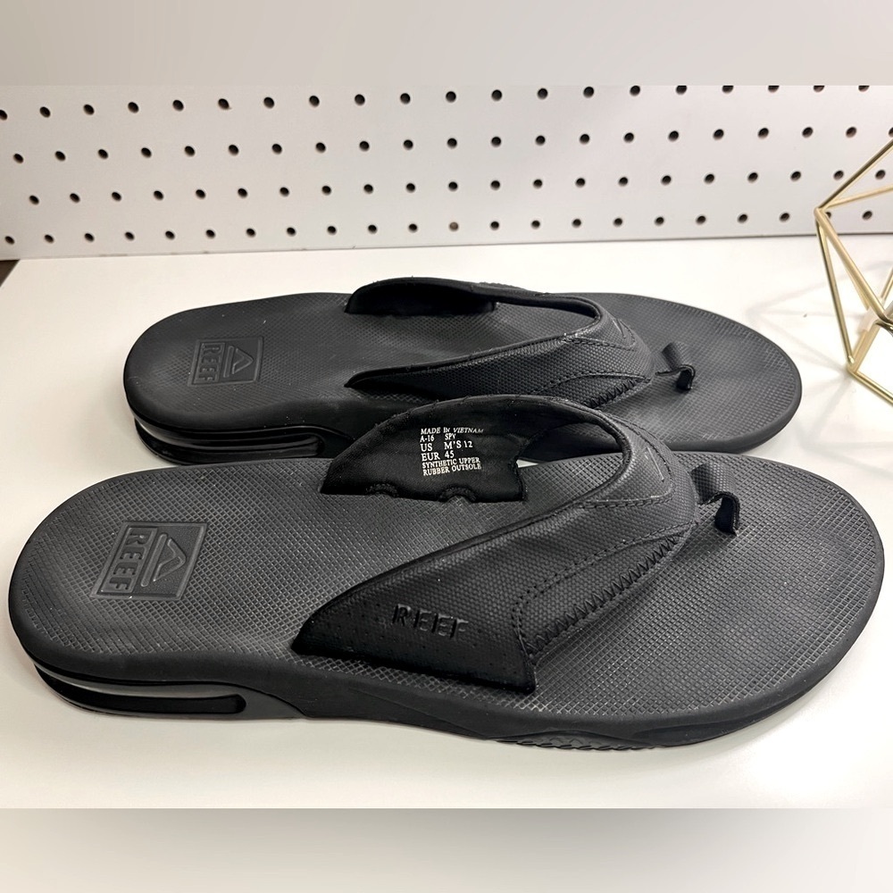 REEF Fanning Men's Bottle Opener Flip Flop, Arch Support, Durable Outsole Sz 12